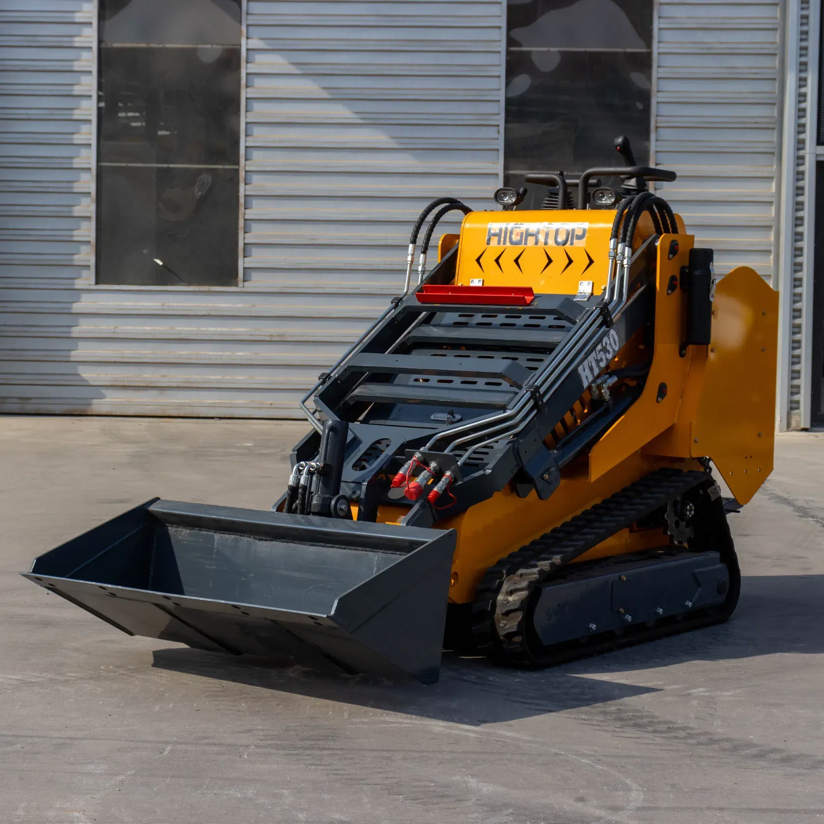 Комплектовщик гусеничный 1330kg Kubota HTS530