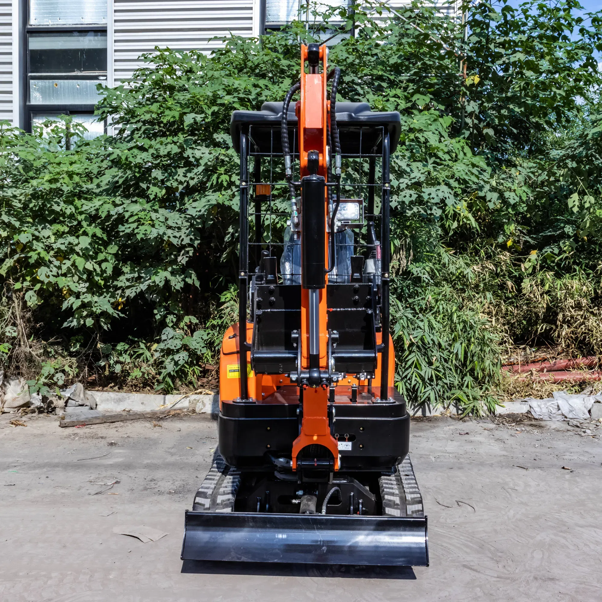 Мини-экскаватор 1.8 тонны Kubota D722 HT18-3-hightop