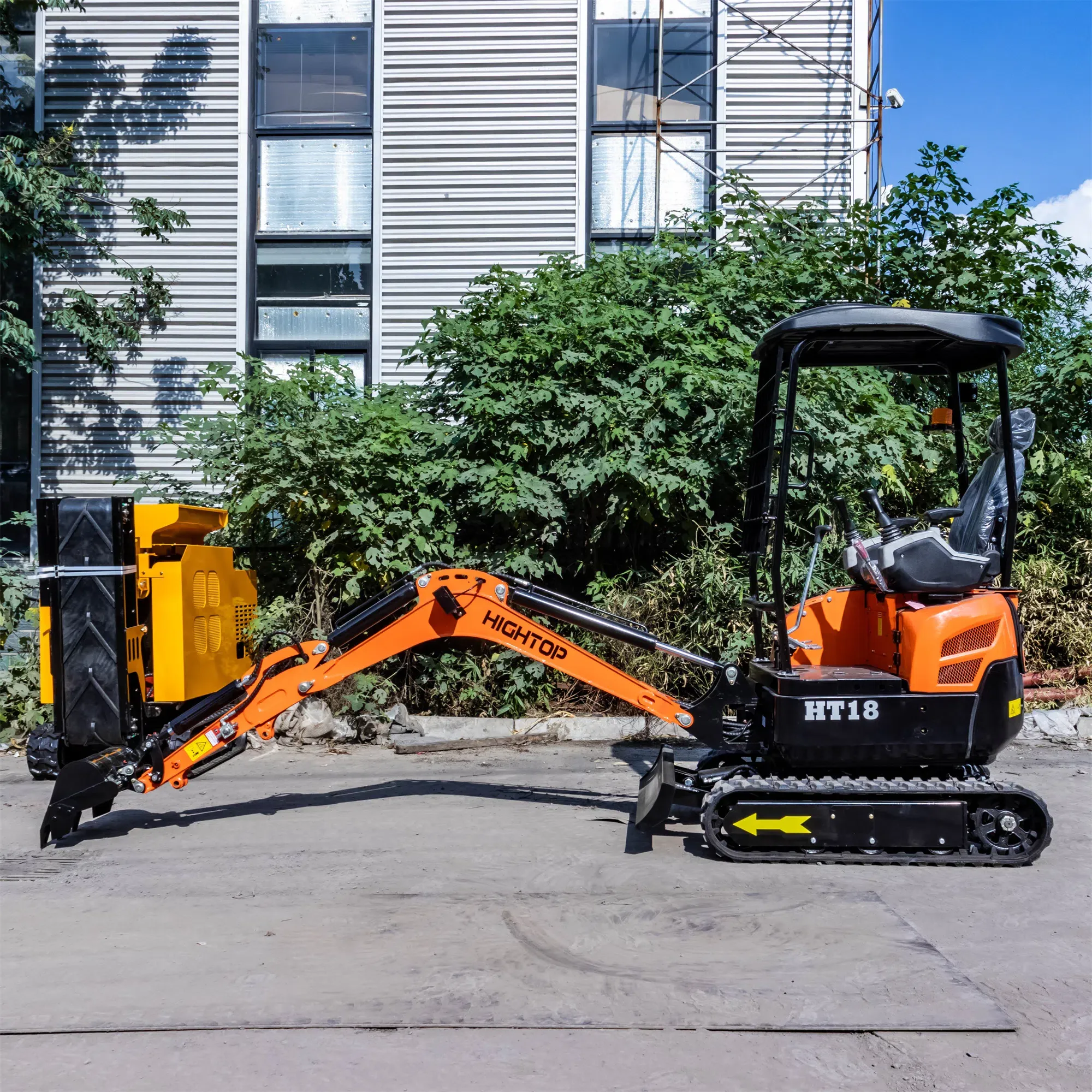 Мини-экскаватор 1.8 тонны Kubota D722 HT18-3-hightop